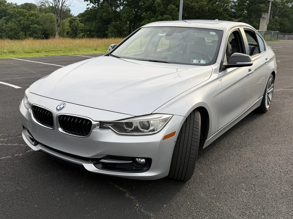 2013 BMW F30 335i & 340i Sedan - Image 6 of 31