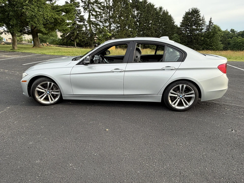 2013 BMW F30 335i & 340i Sedan - Image 10 of 31