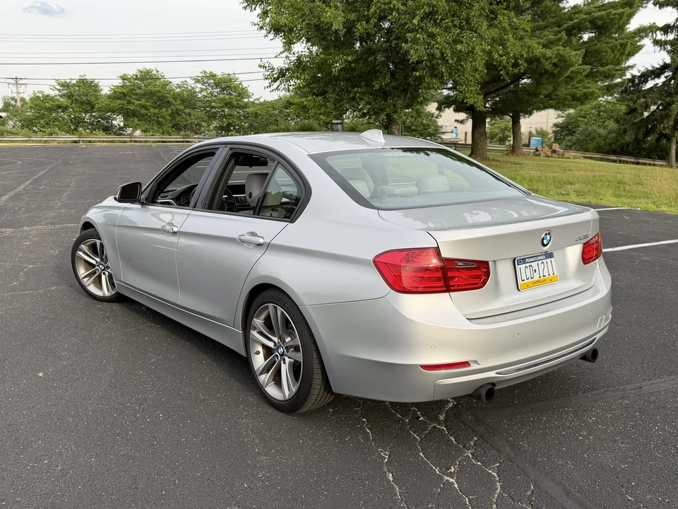 2013 BMW F30 335i & 340i Sedan - Image 13 of 31