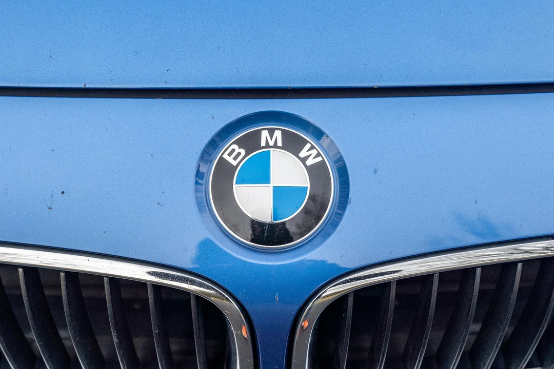 2013 BMW F30 335i & 340i Sedan - Image 10 of 31