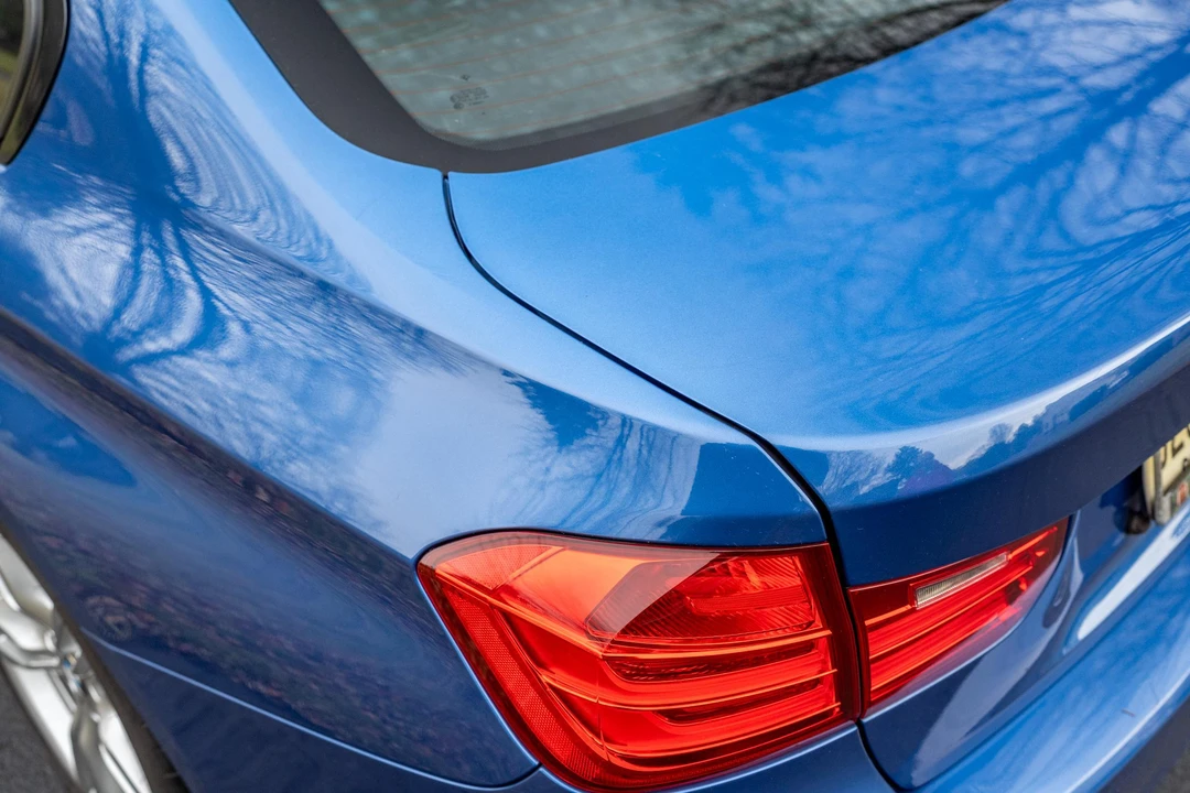 2013 BMW F30 335i & 340i Sedan - Image 18 of 31