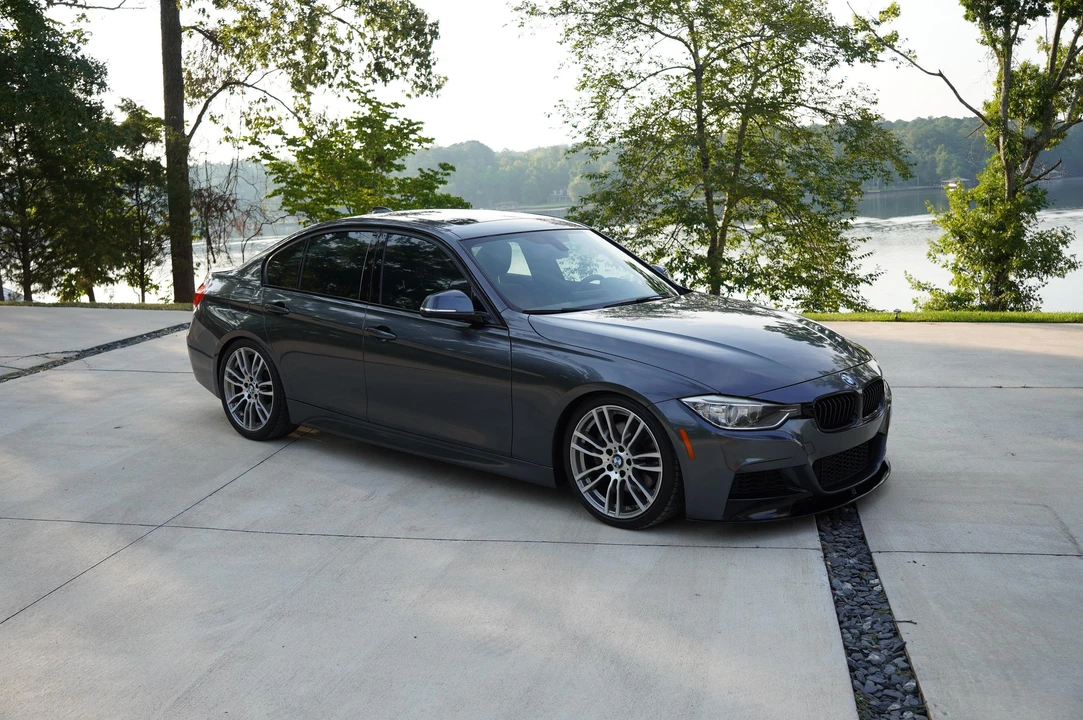 2013 BMW F30 335i & 340i Sedan - Image 12 of 31
