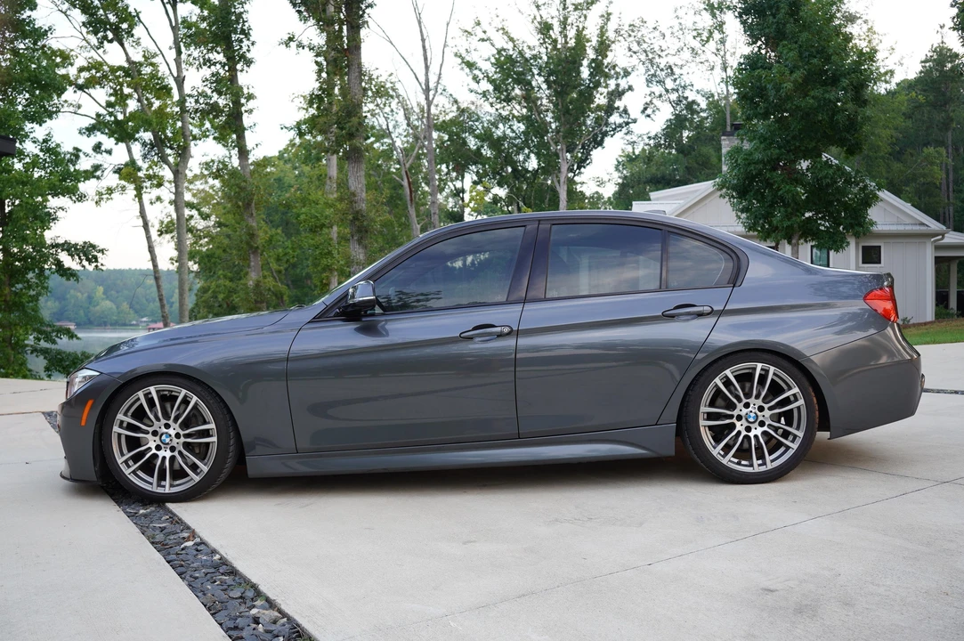 2013 BMW F30 335i & 340i Sedan - Image 9 of 31