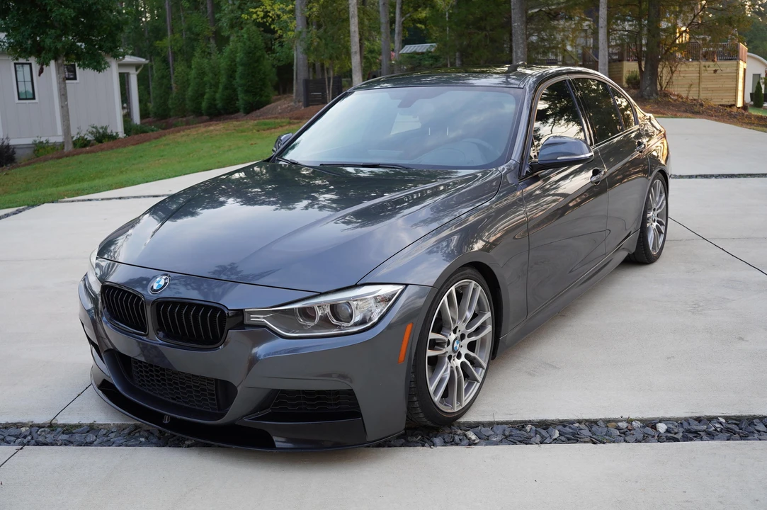2013 BMW F30 335i & 340i Sedan - Image 8 of 31