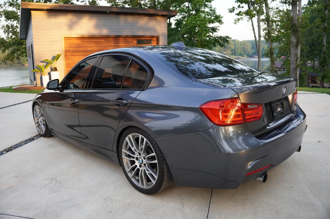 2013 BMW F30 335i & 340i Sedan - Image 10 of 31