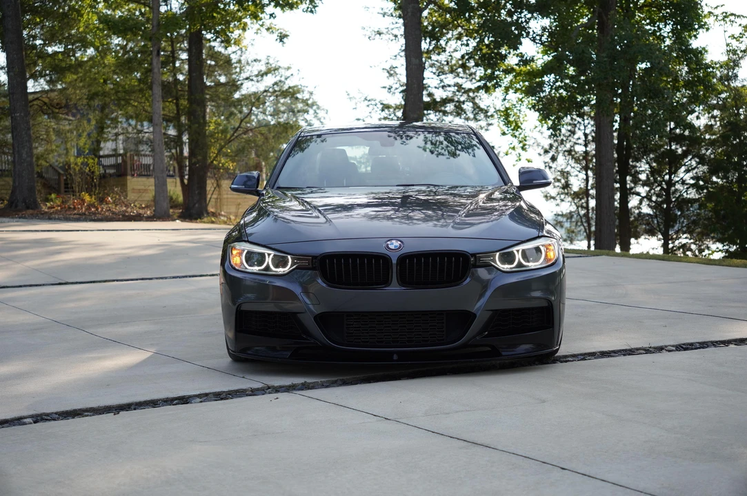 2013 BMW F30 335i & 340i Sedan - Image 6 of 31