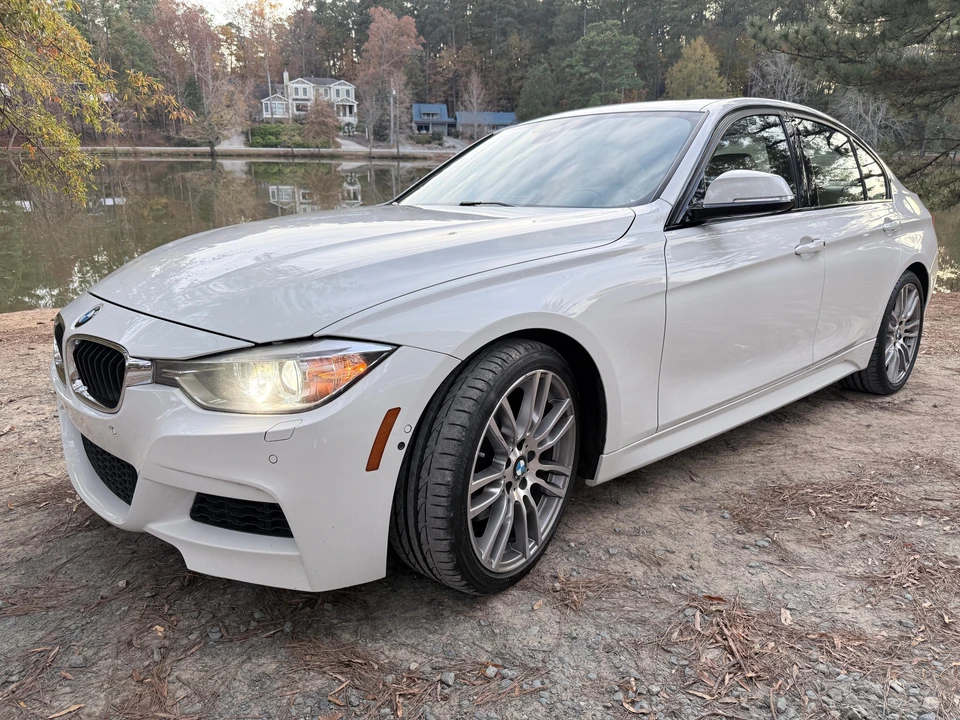 2013 BMW F30 335i & 340i Sedan - Image 15 of 31