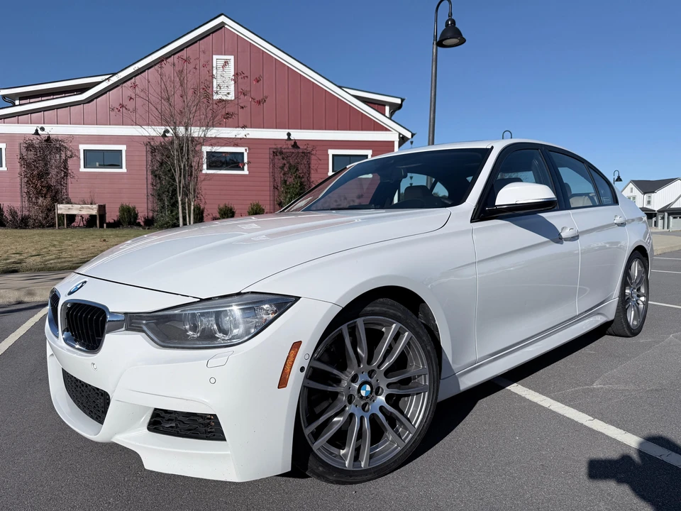 2013 BMW F30 335i & 340i Sedan - Image 13 of 31