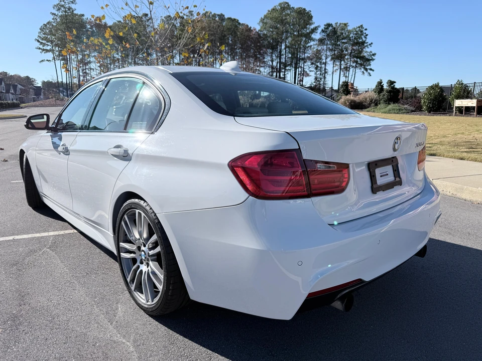 2013 BMW F30 335i & 340i Sedan - Image 18 of 31