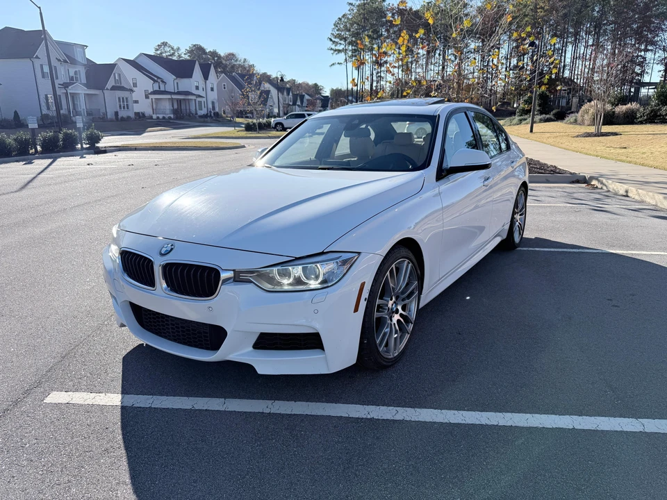 2013 BMW F30 335i & 340i Sedan - Image 7 of 31