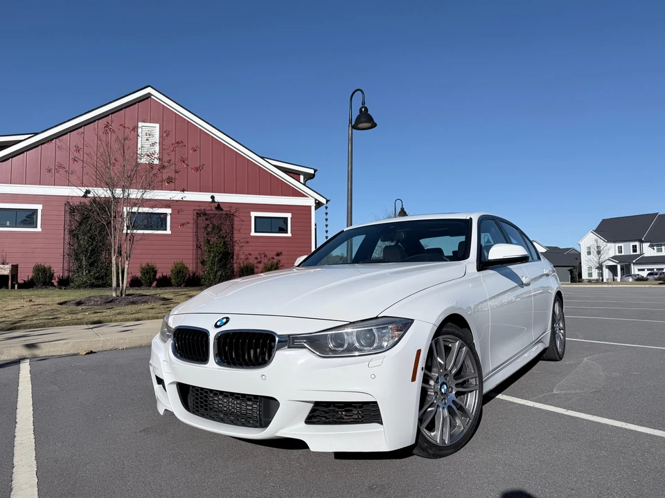 2013 BMW F30 335i & 340i Sedan - Image 6 of 31