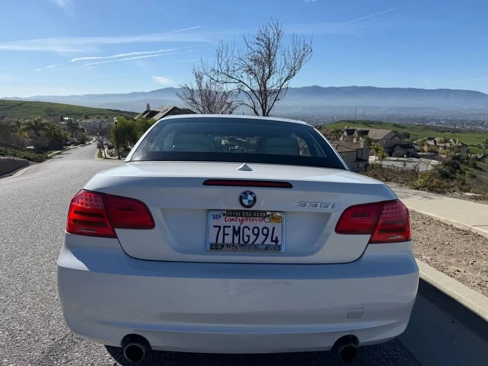 2013 BMW E93 335i Convertible - Image 4 of 17