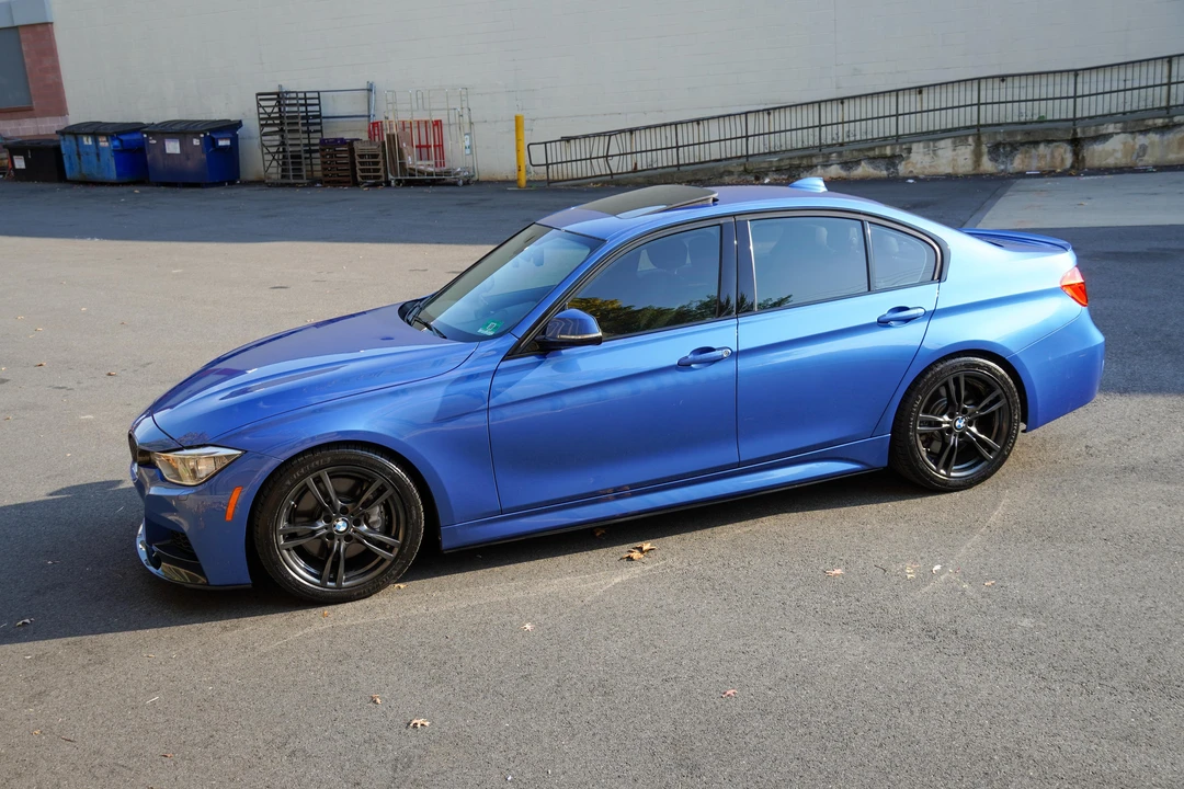 2013 BMW F30 335i & 340i Sedan - Image 10 of 31