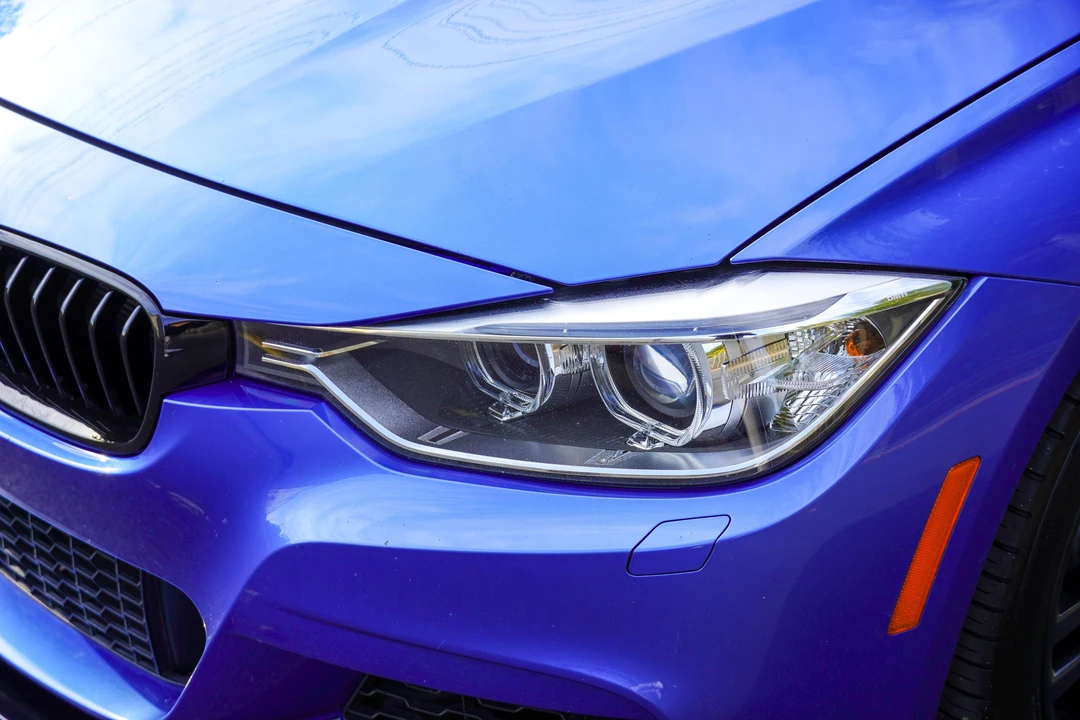 2013 BMW F30 335i & 340i Sedan - Image 26 of 31
