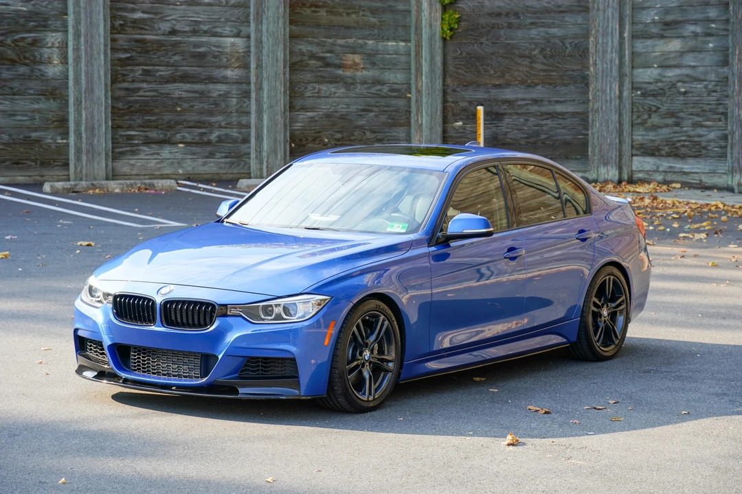 2013 BMW F30 335i & 340i Sedan - Image 9 of 31
