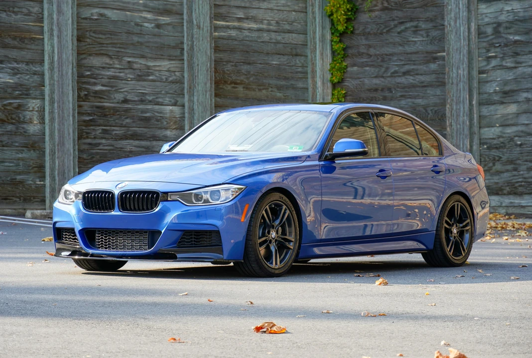 2013 BMW F30 335i & 340i Sedan - Image 8 of 31