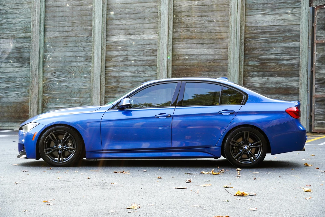2013 BMW F30 335i & 340i Sedan - Image 12 of 31