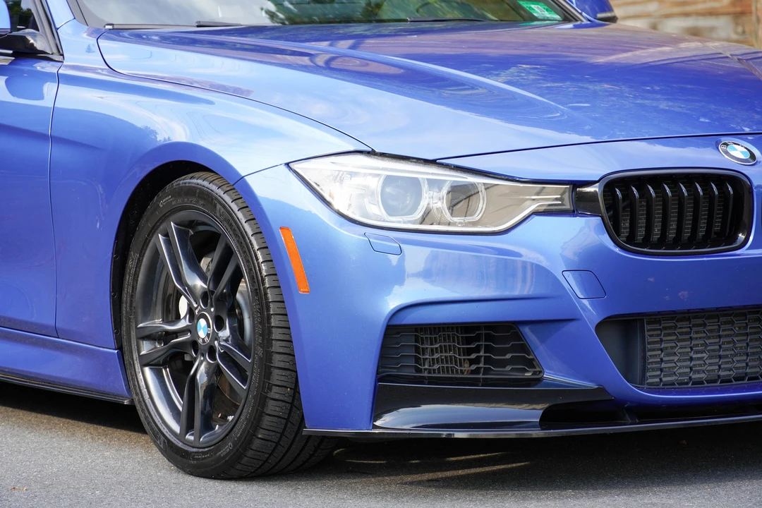 2013 BMW F30 335i & 340i Sedan - Image 20 of 31