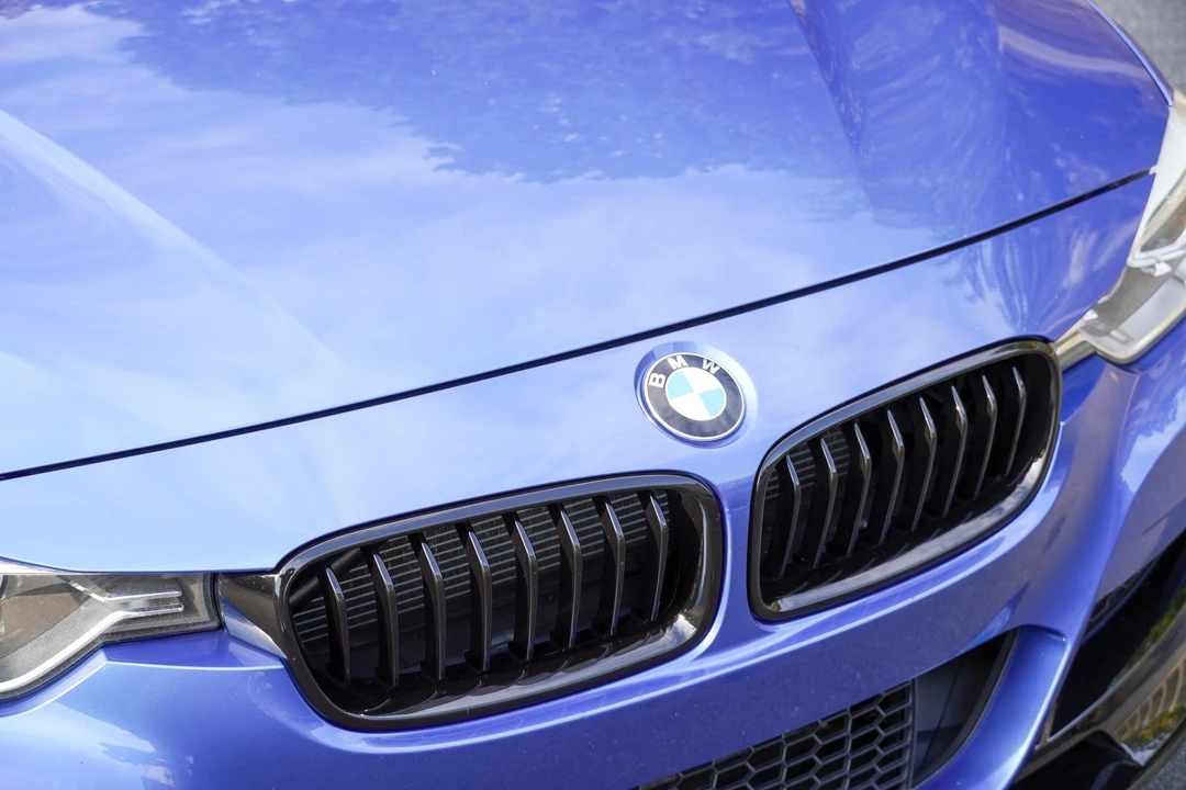 2013 BMW F30 335i & 340i Sedan - Image 23 of 31