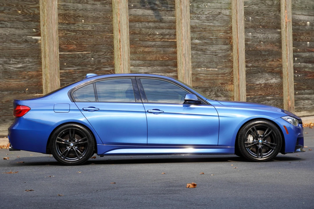 2013 BMW F30 335i & 340i Sedan - Image 3 of 31