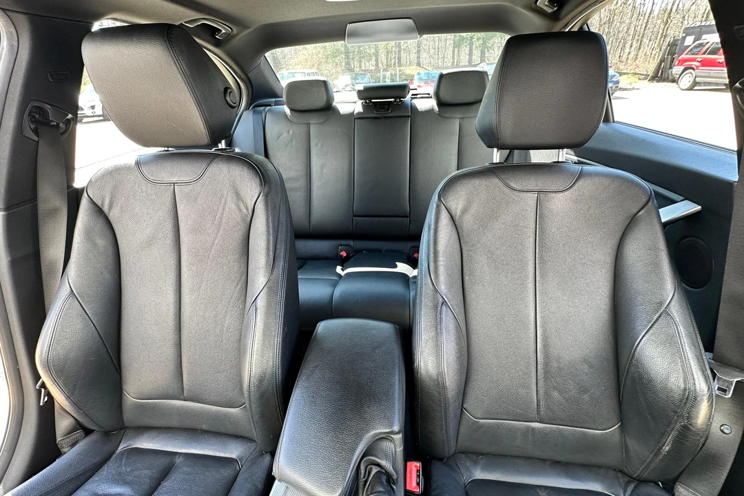 2013 BMW F30 335i & 340i Sedan - Image 31 of 31