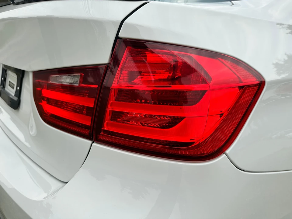 2013 BMW F30 335i & 340i Sedan - Image 20 of 31