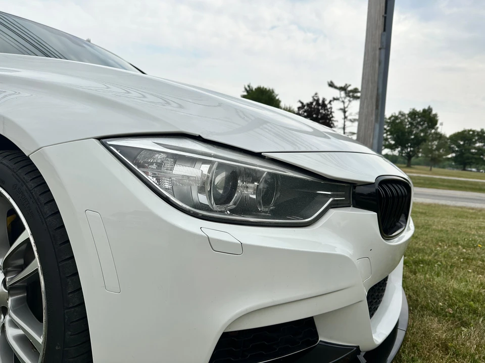 2013 BMW F30 335i & 340i Sedan - Image 11 of 31
