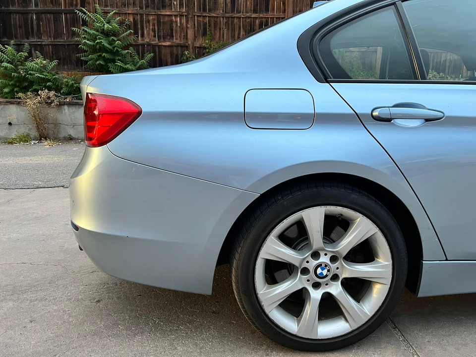 2013 BMW F30 335i & 340i Sedan - Image 25 of 31