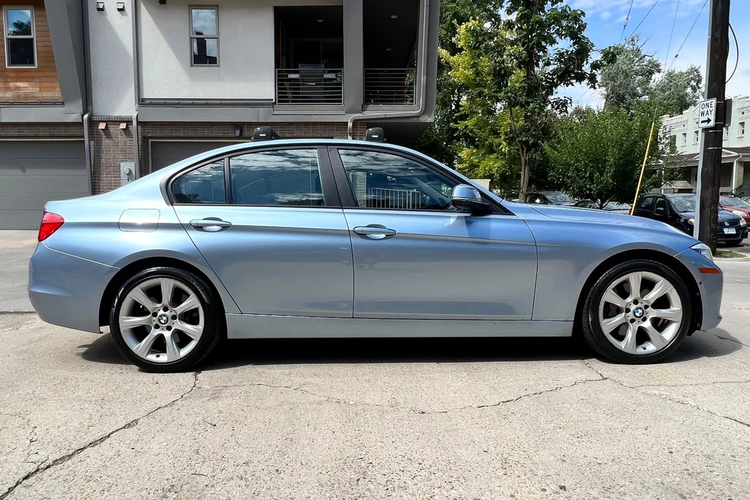 2013 BMW F30 335i & 340i Sedan - Image 3 of 31