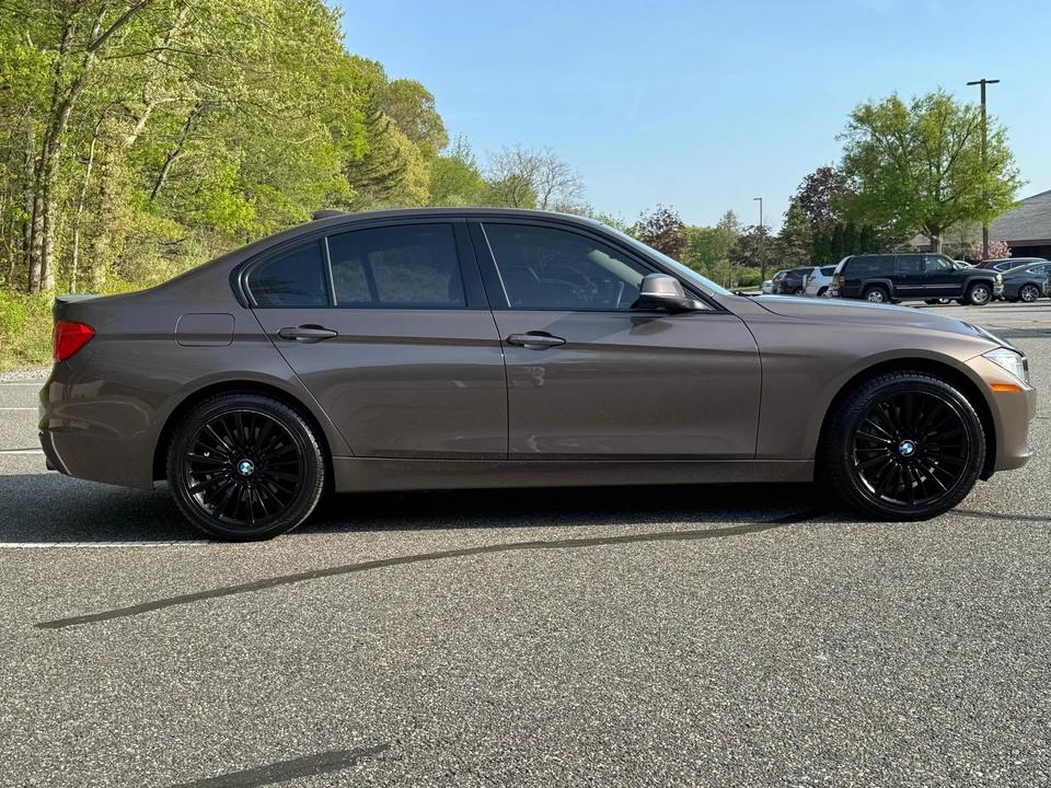 2013 BMW F30 335i & 340i Sedan - Image 13 of 31