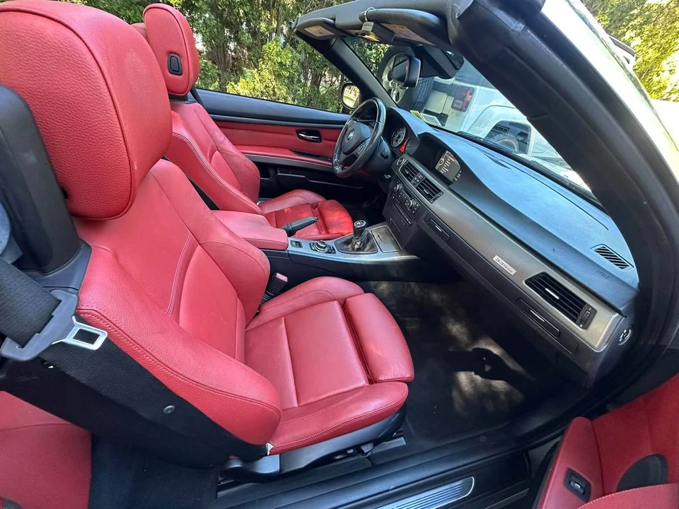 2013 BMW E93 335i Convertible - Image 15 of 23