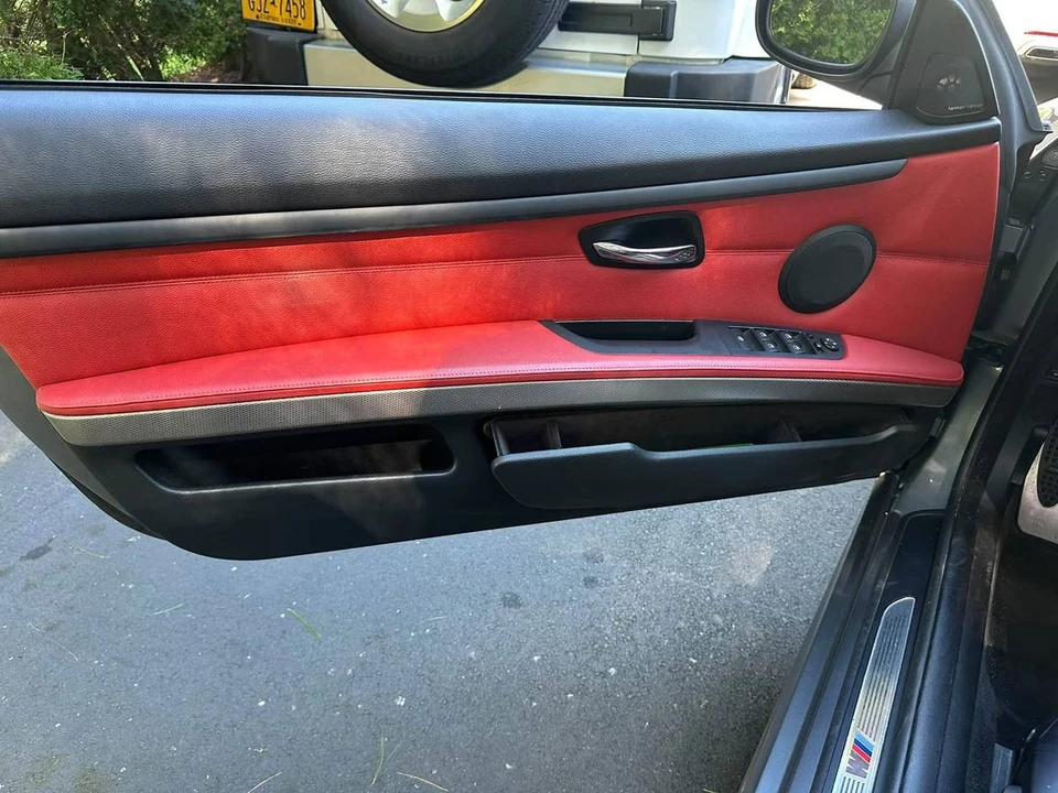 2013 BMW E93 335i Convertible - Image 17 of 23