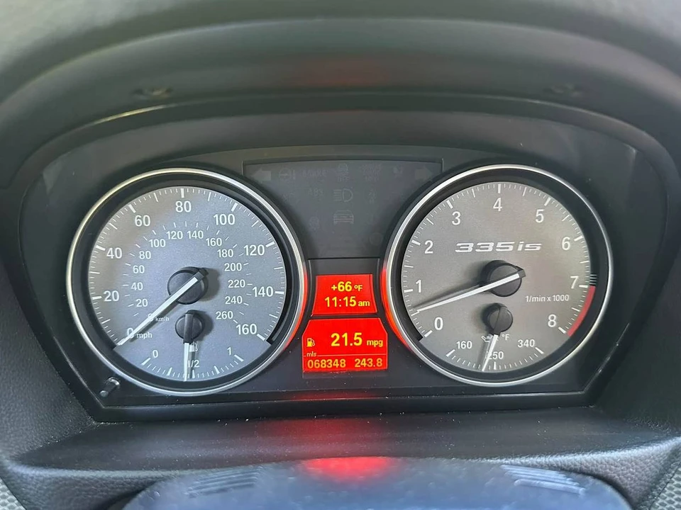 2013 BMW E93 335i Convertible - Image 21 of 23