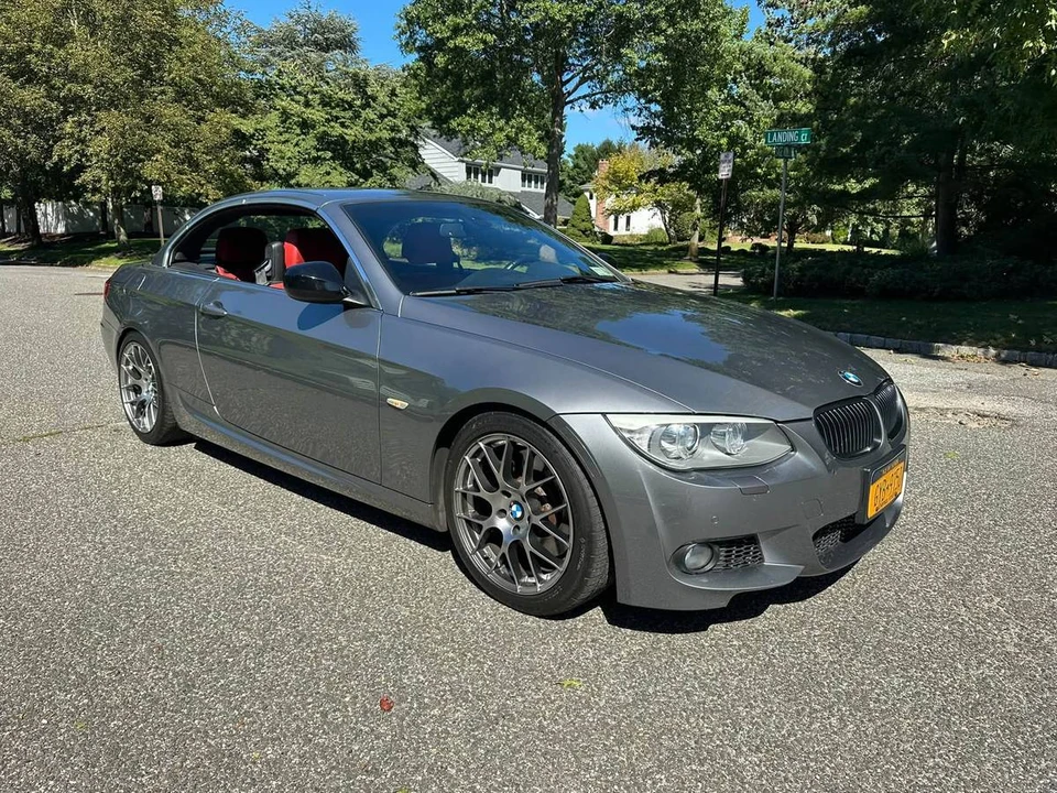 2013 BMW E93 335i Convertible - Image 12 of 23