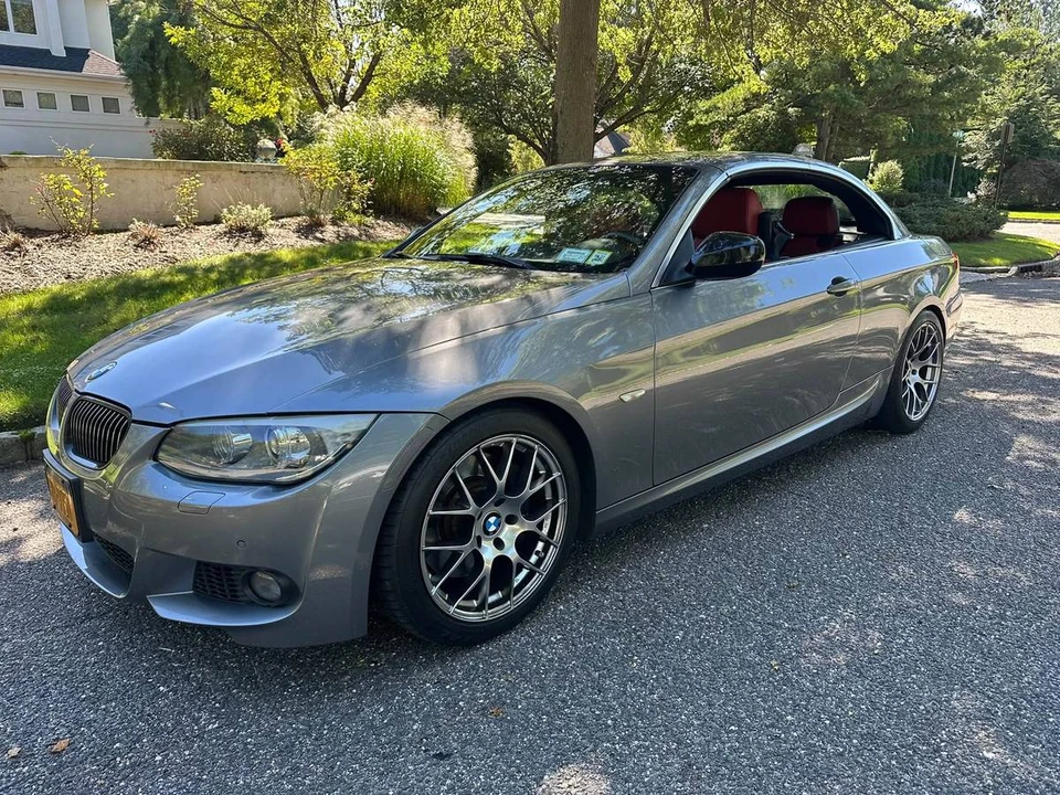 2013 BMW E93 335i Convertible - Image 10 of 23