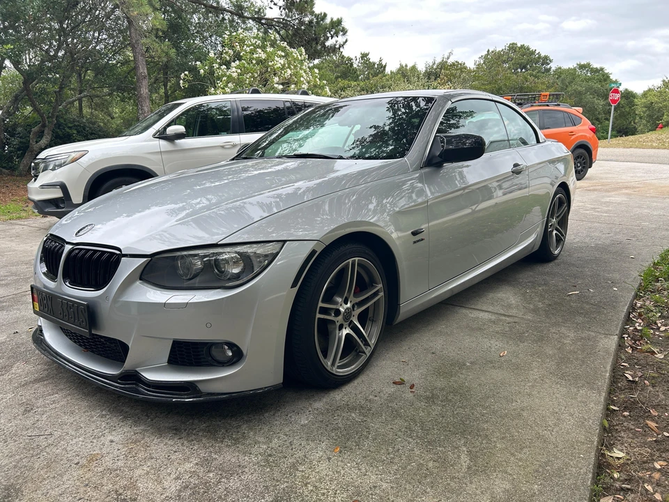 2013 BMW E93 335i Convertible - Image 21 of 31