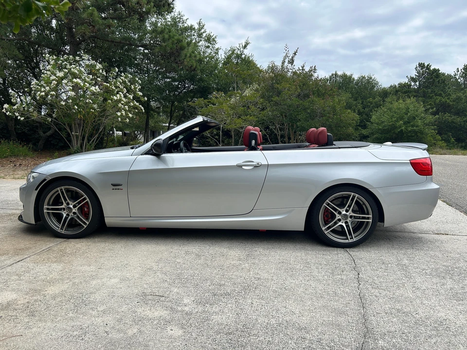2013 BMW E93 335i Convertible - Image 12 of 31