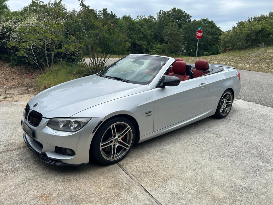 2013 BMW E93 335i Convertible - Image 11 of 31