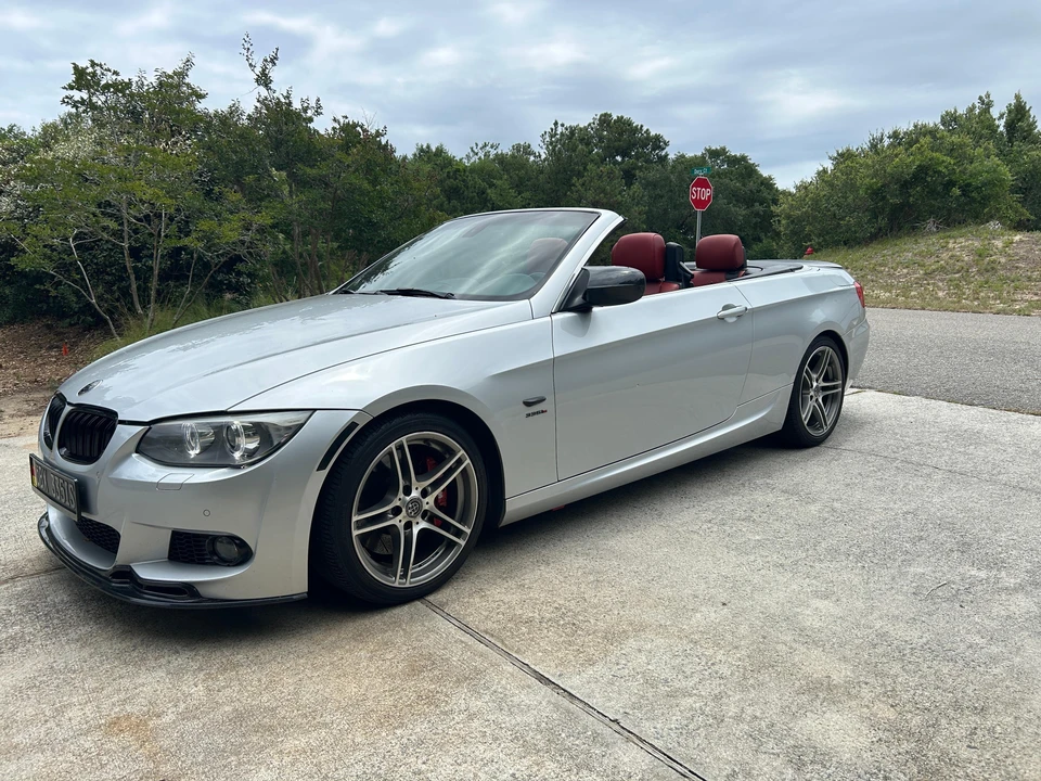 2013 BMW E93 335i Convertible - Image 10 of 31