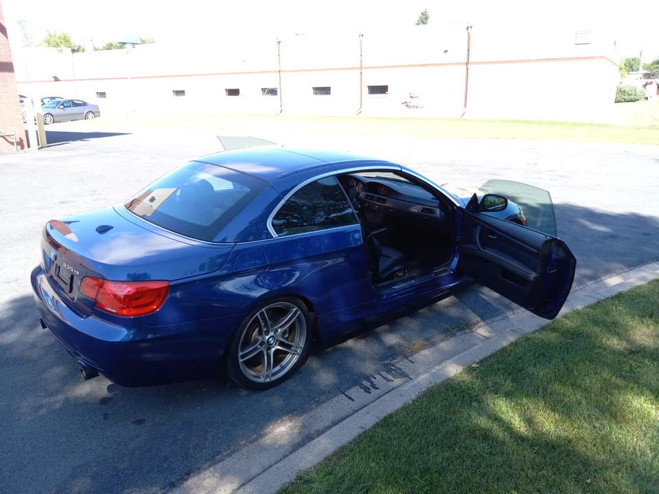 2013 BMW E93 335i Convertible - Image 19 of 31