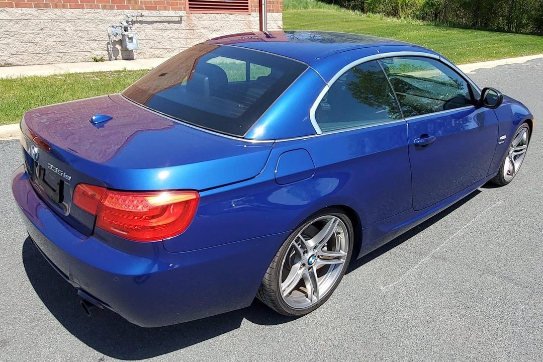 2013 BMW E93 335i Convertible - Image 4 of 31