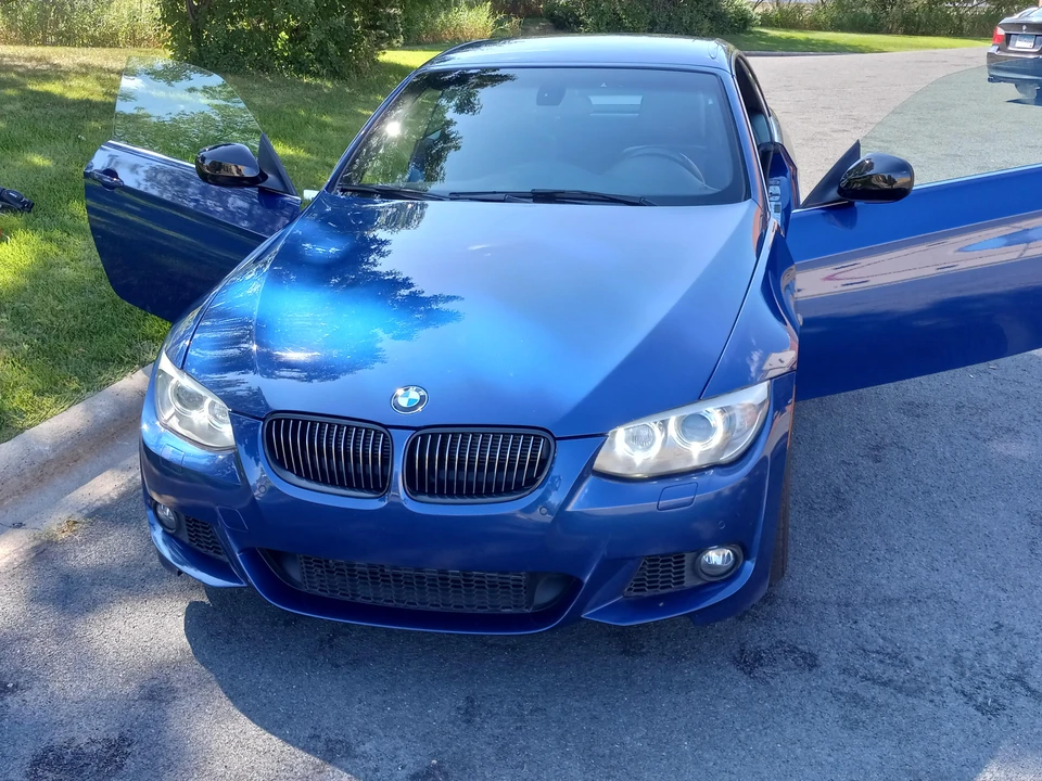 2013 BMW E93 335i Convertible - Image 14 of 31