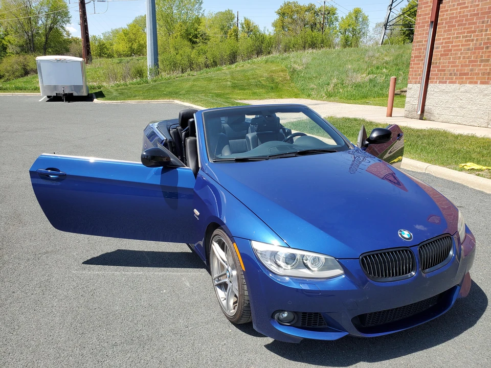 2013 BMW E93 335i Convertible - Image 10 of 31
