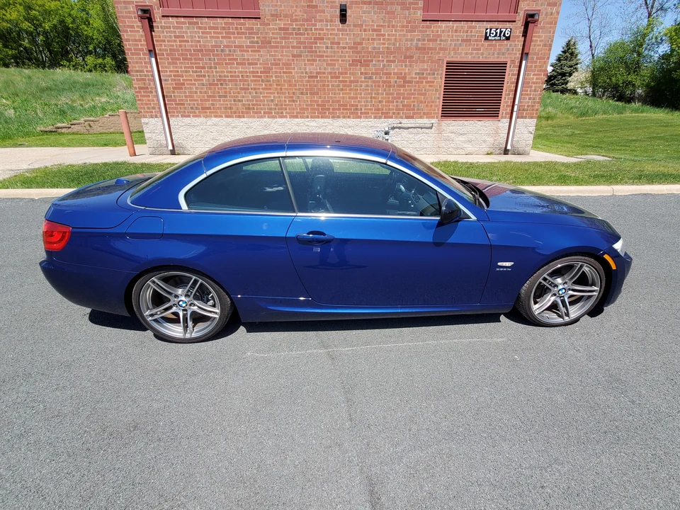 2013 BMW E93 335i Convertible - Image 8 of 31