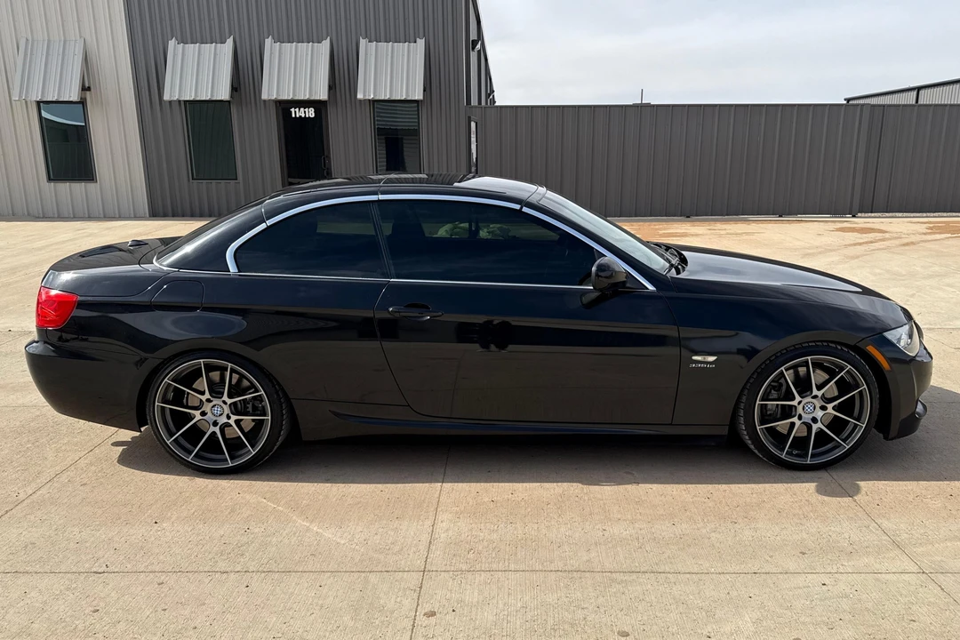 2013 BMW E93 335i Convertible - Image 3 of 31
