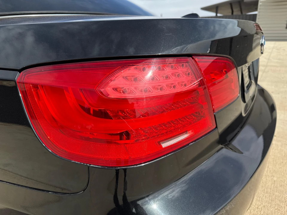 2013 BMW E93 335i Convertible - Image 27 of 31