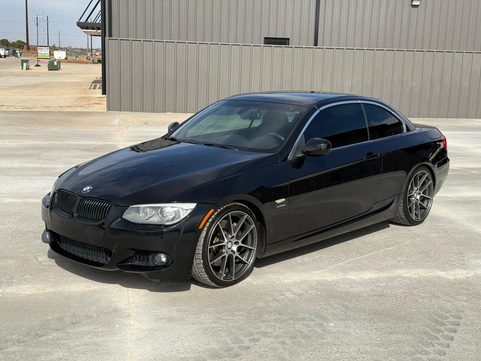 2013 BMW E93 335i Convertible - Image 9 of 31