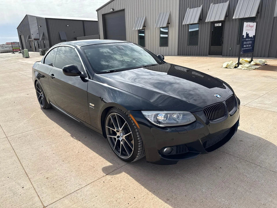2013 BMW E93 335i Convertible - Image 17 of 31