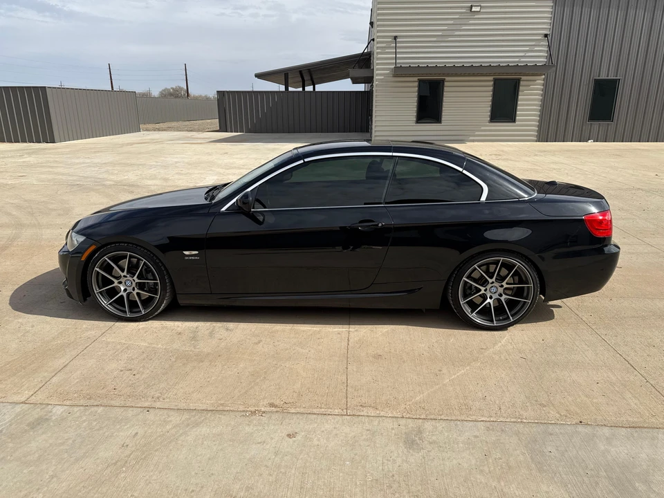 2013 BMW E93 335i Convertible - Image 10 of 31