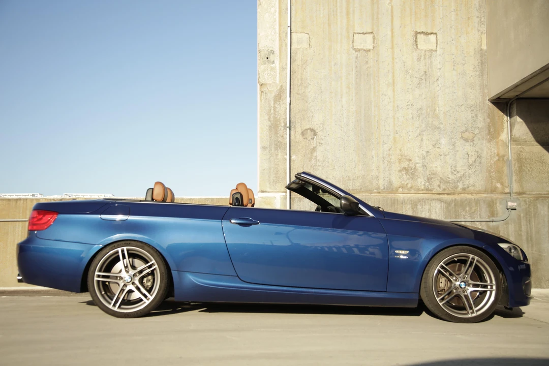 2013 BMW E93 335i Convertible - Image 3 of 21